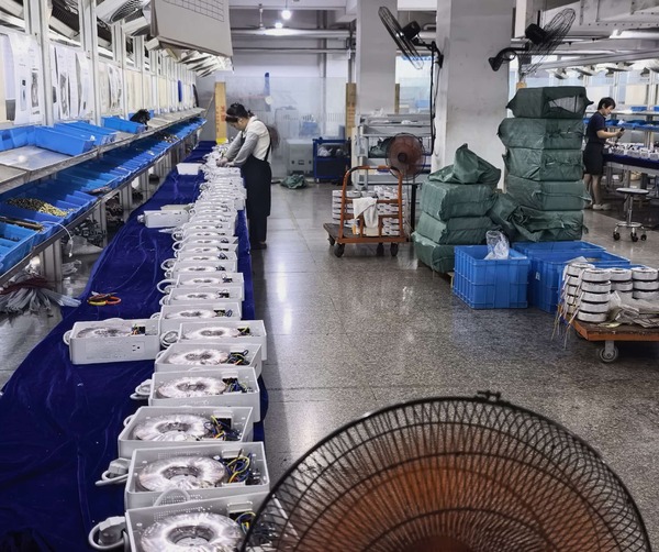 The Household Voltage Stabilizer Workshop Of KESUN Electrical Equipment 12